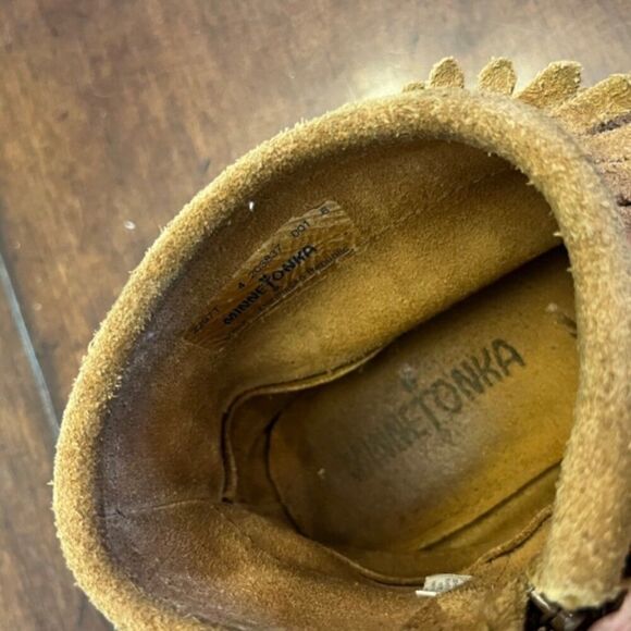 Minnetonka Ladies Fringed Low Ankle Moccasins Size 6 - Picture 9 of 9